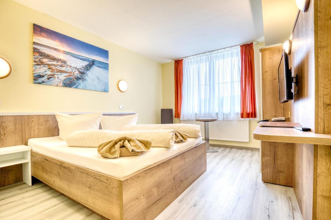 Hotel Kiebitz An Der Ostsee Бёргеренде-Ретвиш Экстерьер фото