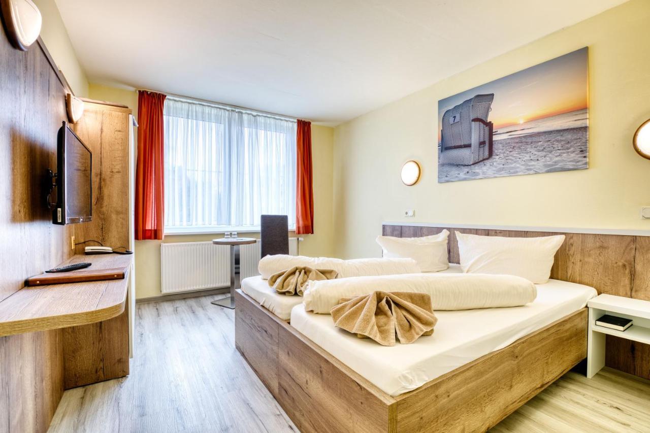 Hotel Kiebitz An Der Ostsee Бёргеренде-Ретвиш Экстерьер фото