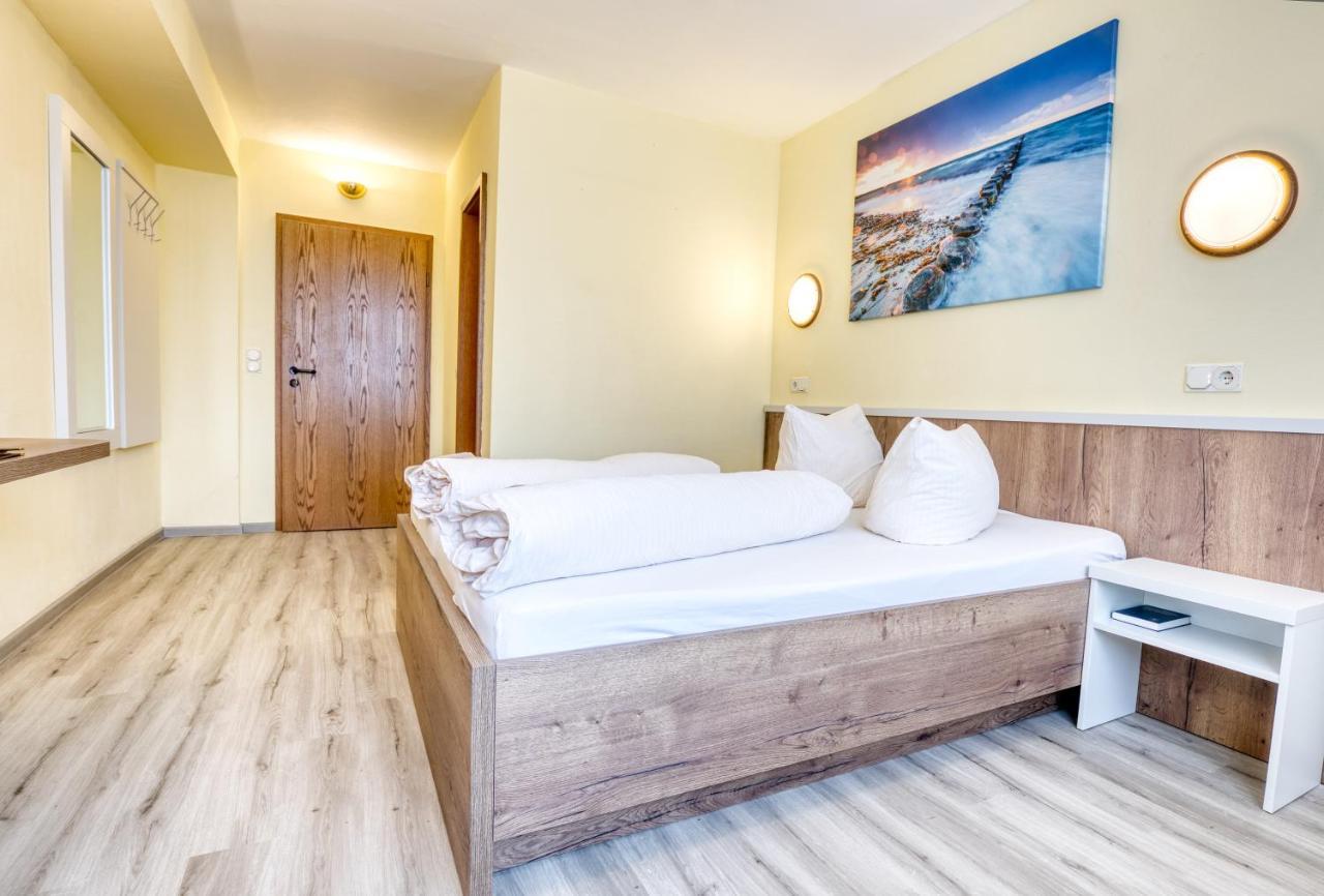 Hotel Kiebitz An Der Ostsee Бёргеренде-Ретвиш Экстерьер фото